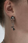 CUT EARRINGS